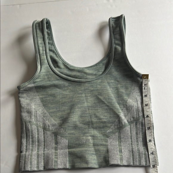 ALO Yoga Band Crop Tank Top Sports Bra Green Sz XS Athletic Athleisure Running - Picture 6 of 6